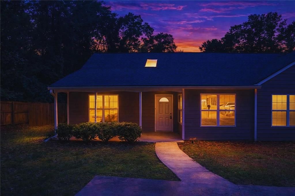 5141 Farm Place NE Drive, Woodstock, GA 30188