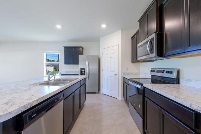 2525 SW WESTFIELD Street, Port St. Lucie, FL 34953
