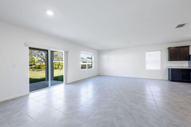 2525 SW WESTFIELD Street, Port St. Lucie, FL 34953