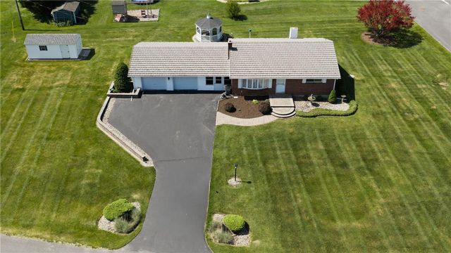 4420 North Sunset Drive, Upper Saucon Twp, PA 18036