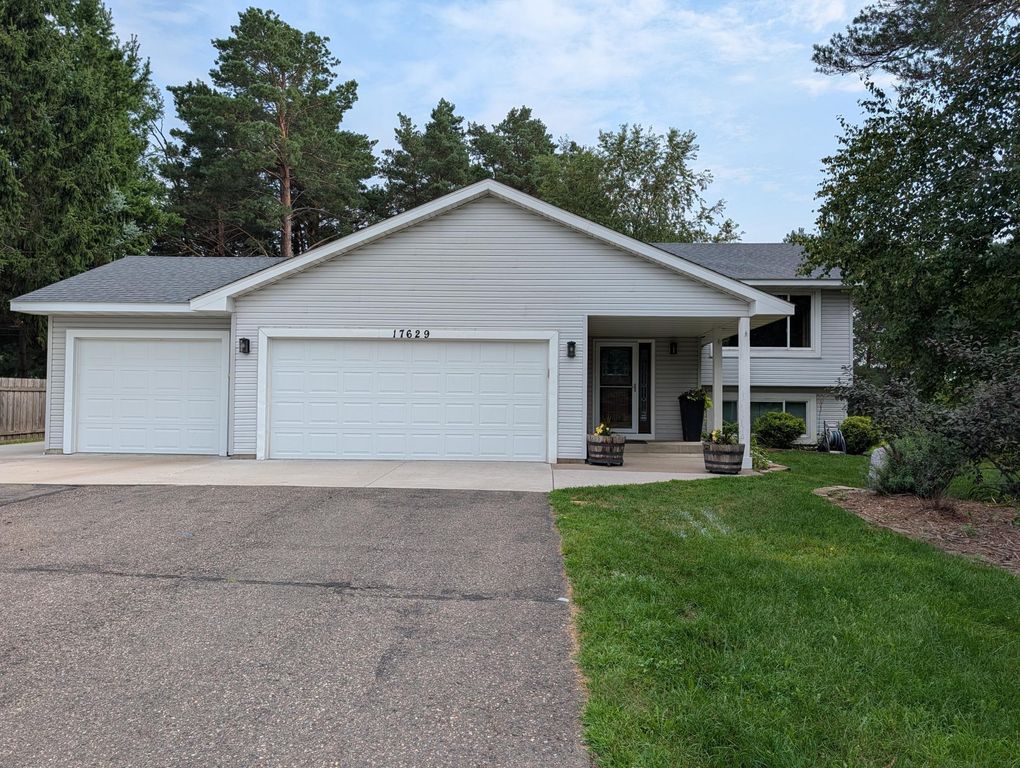 17629 Iguana Street NW, Ramsey, MN 55303