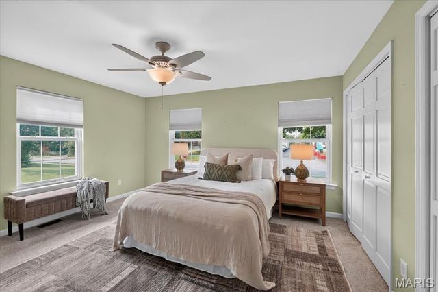 1210 N Sappington Road, Glendale, MO 63122