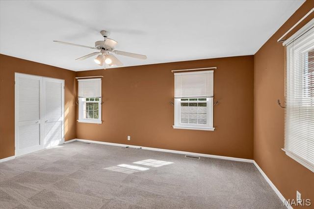 1210 N Sappington Road, Glendale, MO 63122