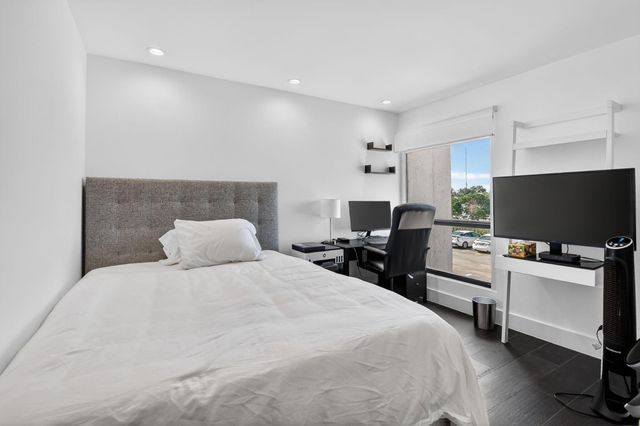 2306 Bridgewood Drive, Boca Raton, FL 33434