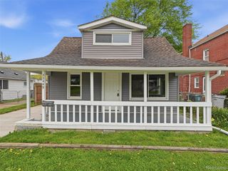 23449 Carlisle Avenue, Hazel Park, MI 48030