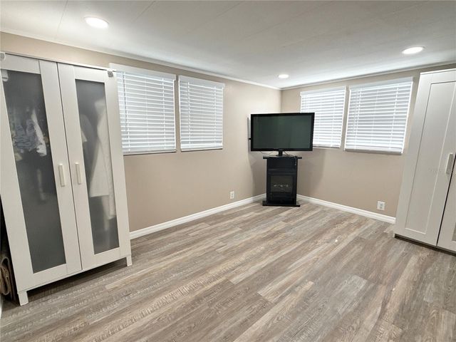 606 MOUNT LANCASTER AVENUE NE 651, St Petersburg, FL 33702