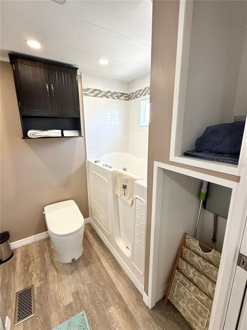 606 MOUNT LANCASTER AVENUE NE 651, St Petersburg, FL 33702