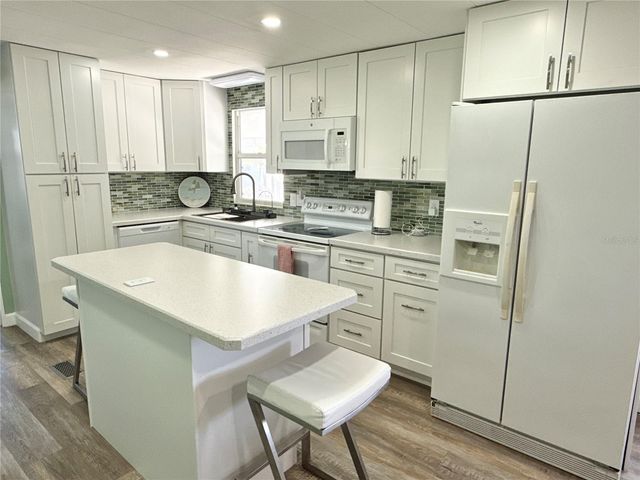 606 MOUNT LANCASTER AVENUE NE 651, St Petersburg, FL 33702