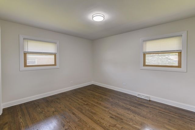 7970 Northcote Avenue, Hammond, IN 46324