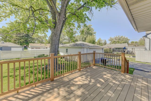 7970 Northcote Avenue, Hammond, IN 46324
