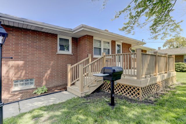 7970 Northcote Avenue, Hammond, IN 46324
