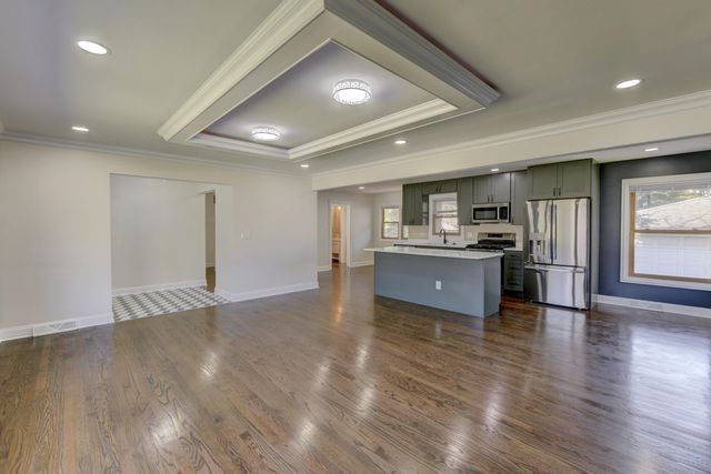 7970 Northcote Avenue, Hammond, IN 46324