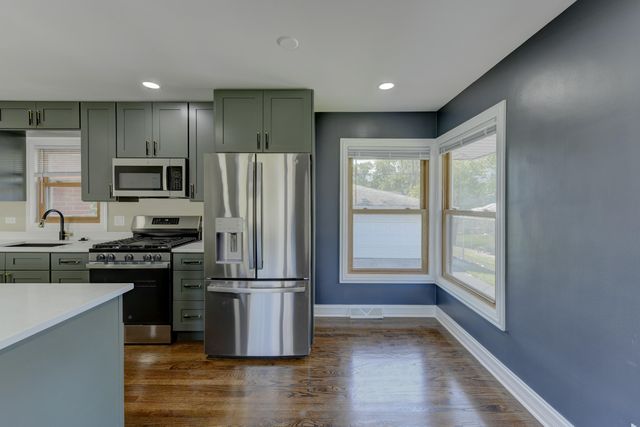 7970 Northcote Avenue, Hammond, IN 46324