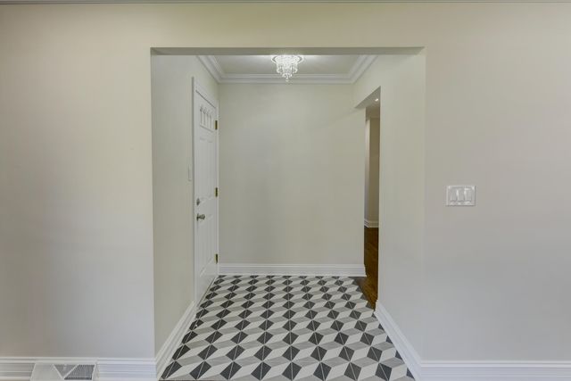 7970 Northcote Avenue, Hammond, IN 46324