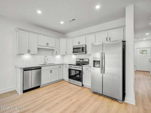 241 Townhome Lane 241, Southern Pines, NC 28387