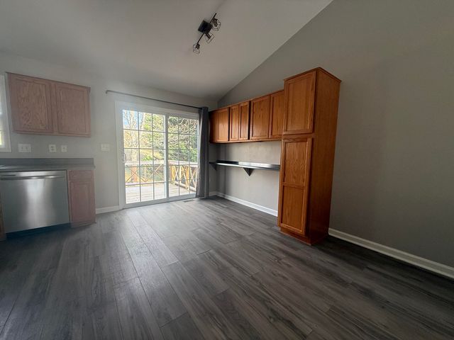 2421 Deerfield CT, Roanoke, VA 24014