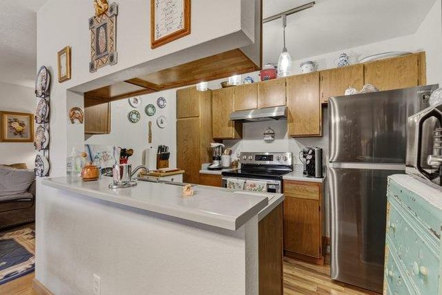 189 San Pablo Court 8, Marina, CA 93933