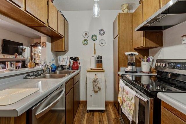 189 San Pablo Court 8, Marina, CA 93933