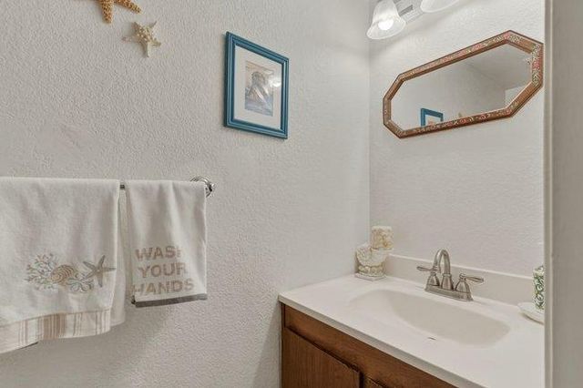 189 San Pablo Court 8, Marina, CA 93933