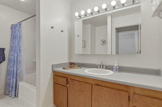 189 San Pablo Court 8, Marina, CA 93933