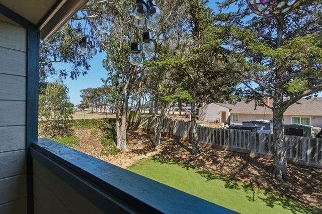 189 San Pablo Court 8, Marina, CA 93933