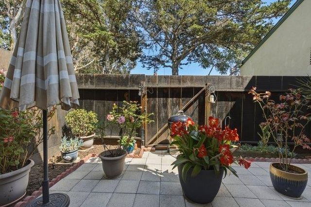 189 San Pablo Court 8, Marina, CA 93933