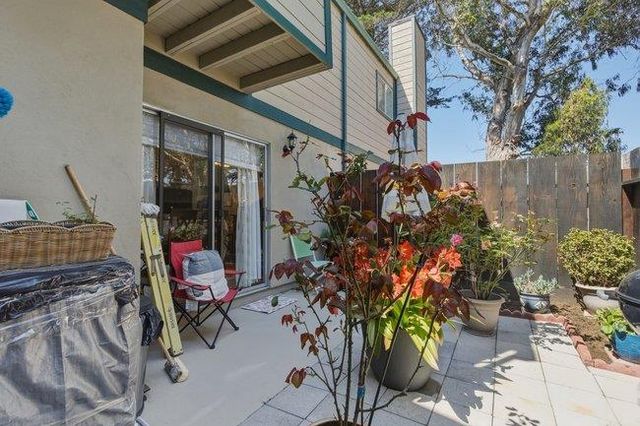 189 San Pablo Court 8, Marina, CA 93933