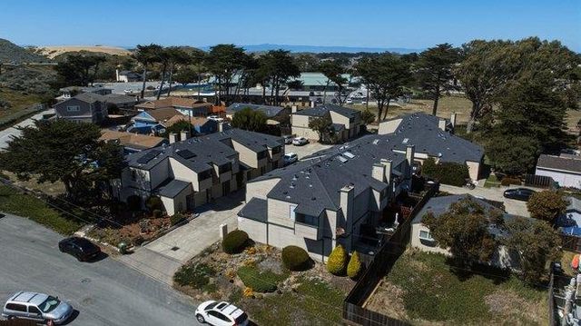 189 San Pablo Court 8, Marina, CA 93933