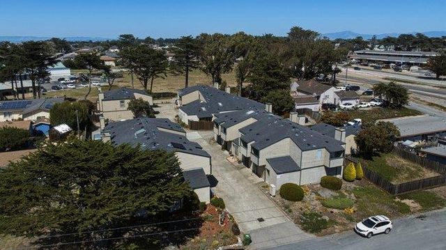 189 San Pablo Court 8, Marina, CA 93933
