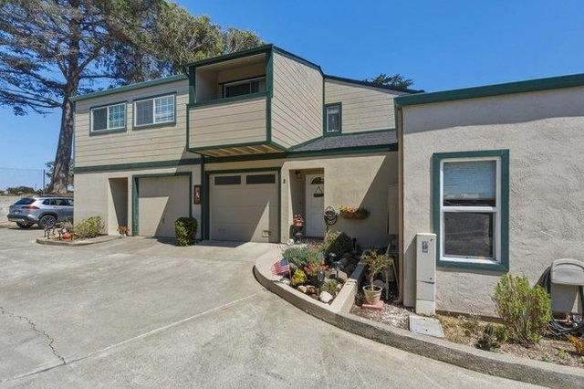 189 San Pablo Court 8, Marina, CA 93933