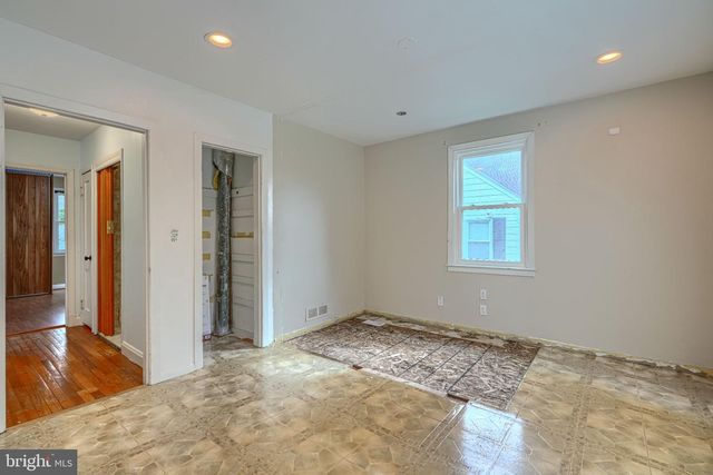 6502 EASTERN PKWY, Baltimore, MD 21214