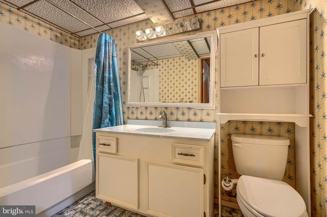 6502 EASTERN PKWY, Baltimore, MD 21214