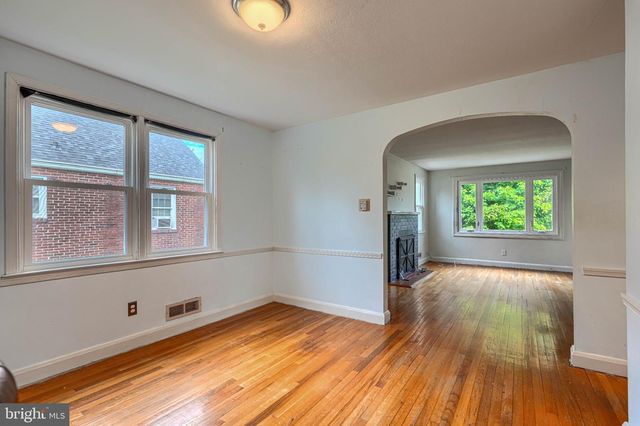 6502 EASTERN PKWY, Baltimore, MD 21214