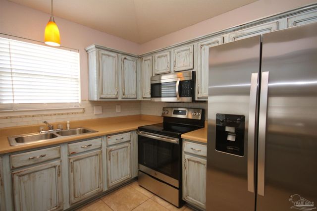 1159 Brownfield Rd, Pensacola, FL 32526