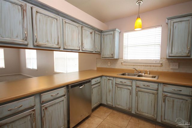 1159 Brownfield Rd, Pensacola, FL 32526