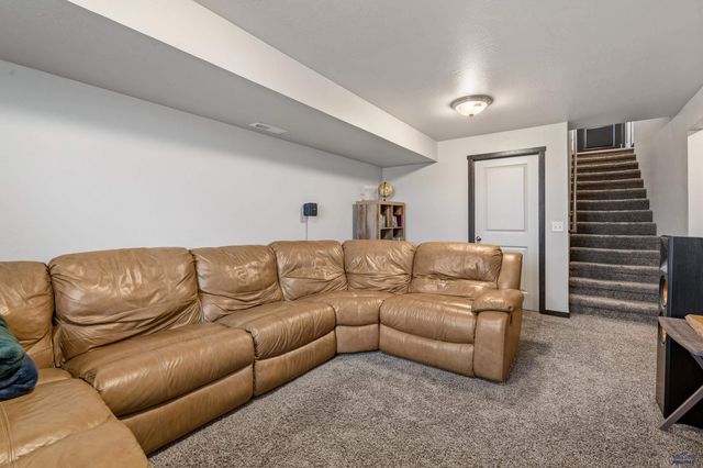 24020 BRIDLE RIDGE RD, Rapid City, SD 57701