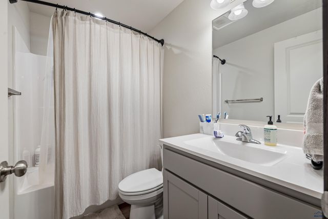 24020 BRIDLE RIDGE RD, Rapid City, SD 57701