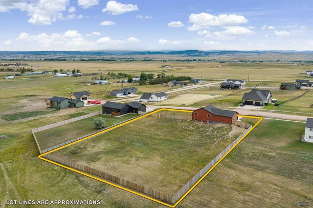 24020 BRIDLE RIDGE RD, Rapid City, SD 57701