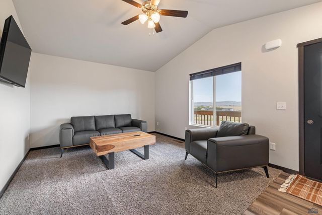 24020 BRIDLE RIDGE RD, Rapid City, SD 57701