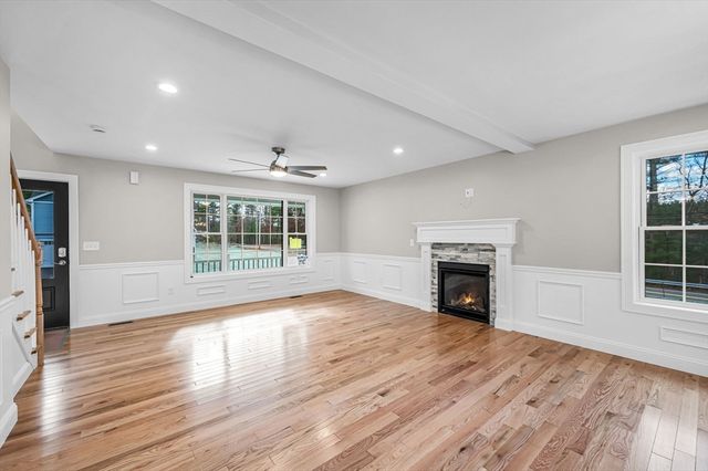 7 High Bluff, Belchertown, MA 01007