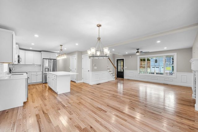 7 High Bluff, Belchertown, MA 01007