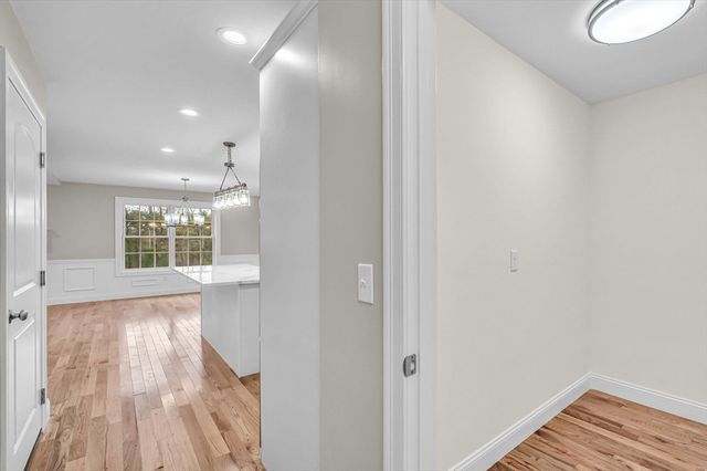 7 High Bluff, Belchertown, MA 01007