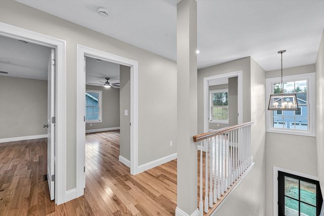 7 High Bluff, Belchertown, MA 01007