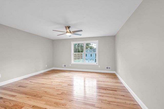 7 High Bluff, Belchertown, MA 01007