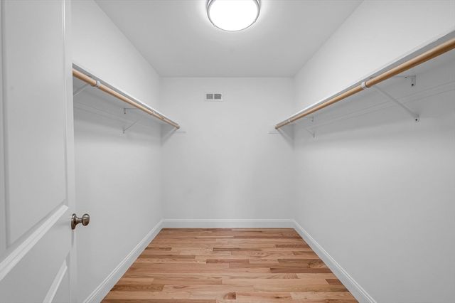 7 High Bluff, Belchertown, MA 01007