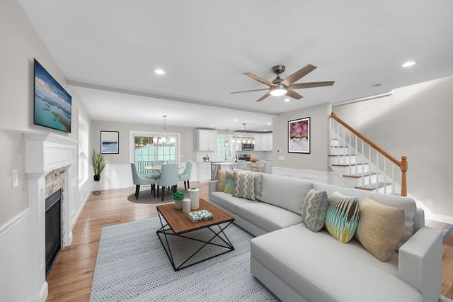 7 High Bluff, Belchertown, MA 01007