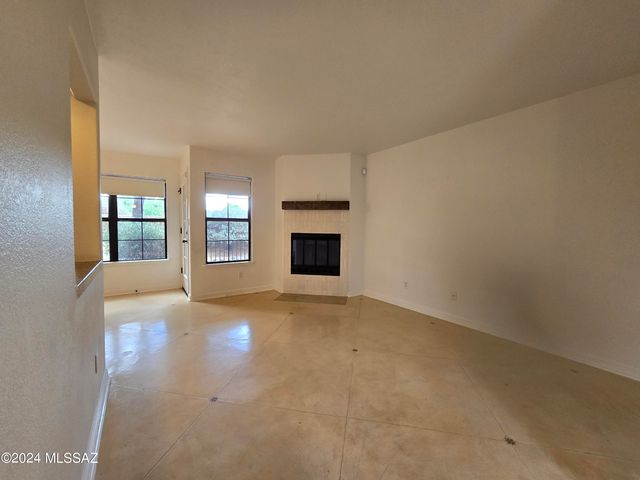 6651 N Campbell Ave Apt 183, Tucson, AZ 85718