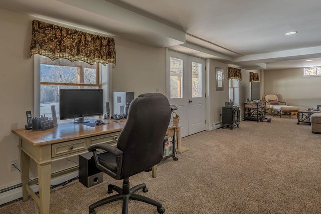 199 Turkey Mountain Road, Jamaica, VT 05343