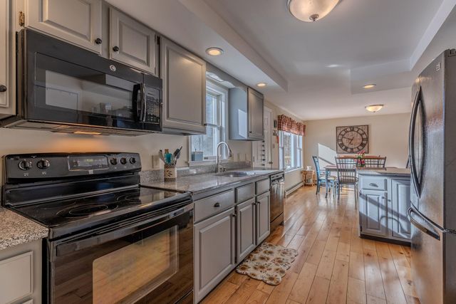 199 Turkey Mountain Road, Jamaica, VT 05343