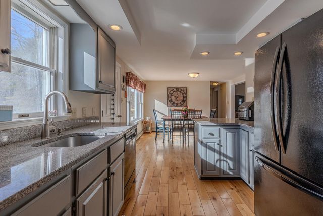 199 Turkey Mountain Road, Jamaica, VT 05343